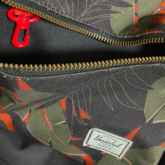 dark olive palm herschel backpack Classic XL Backpack-Black Leaves  REAL Watersports The attention to detail in this rucksack is further highlighted by the Prusik cord zipper pulls and the internal Put Yourself Out There label Realtree Herschel Classic XL Backpack